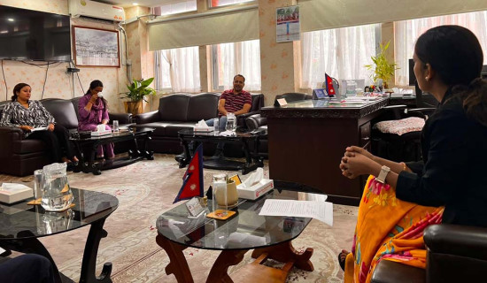 Hunger striker Binu and Women Minister Badi hold talks